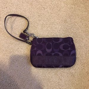 Coach Purple Wristlet Bag Zipper Classic Designer Small Elegant Purse